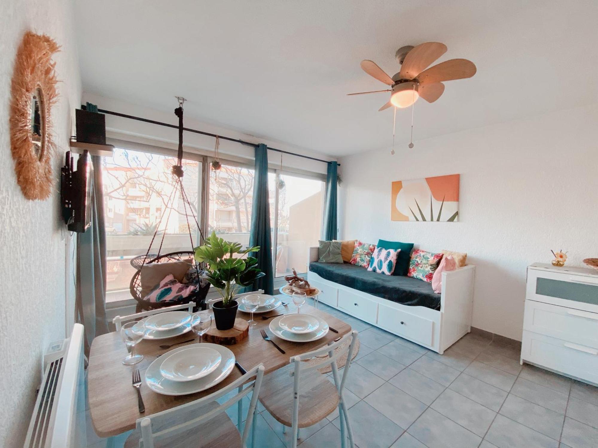 Appartement Superbe T2 au calme avec balcon sur la marina - 10 à Canet-en-Roussillon Extérieur photo
